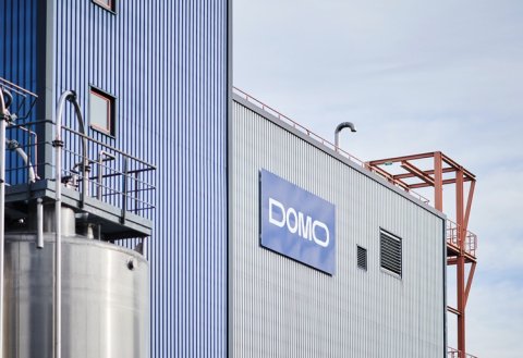cnt-01-domo-werk-premnitz-mit-logo-c-domo-chemicals.jpg